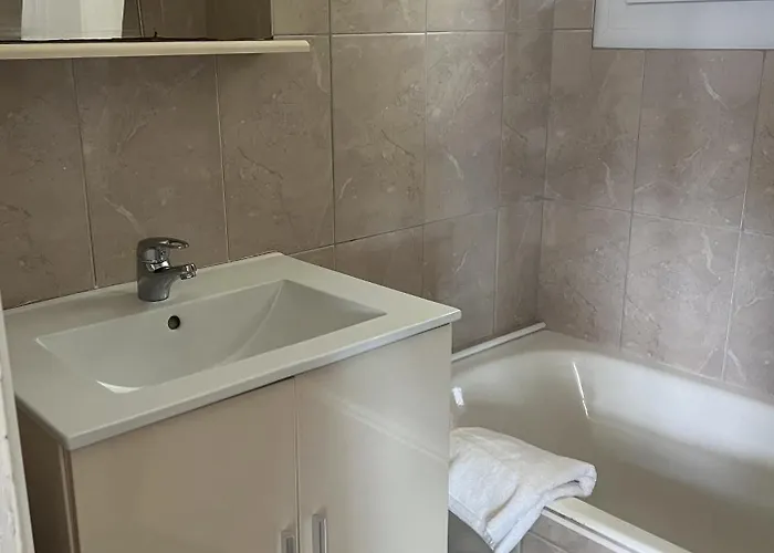 E Casette Di Santa Giulia Tatil Evi